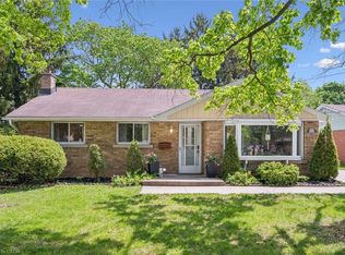 98 Chelsea Rd, Kitchener, ON N2B1H9