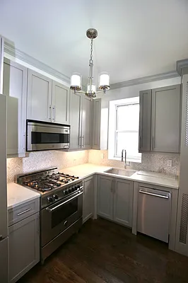 Rented by Vertical Real Estate LLC | media 5