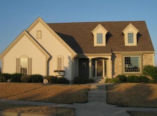 2301 Rickert Dr, Waukesha, WI 53189