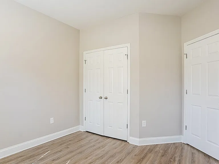 215 Village Park Dr — Photo 14