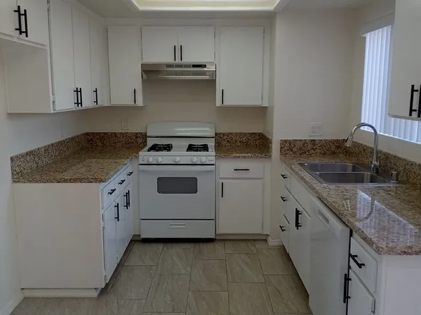 19161 Allegheny Rd, 19161 Allegheny Rd APT 2, Apple Valley, CA 92307