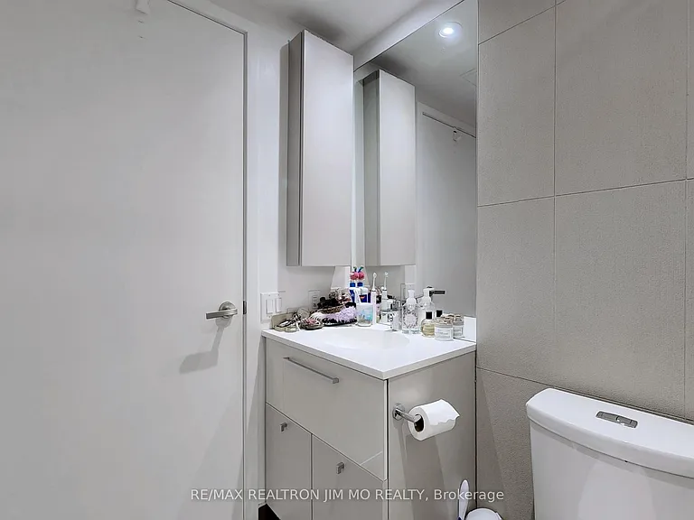 15 Grenville St #3503 — Photo 29