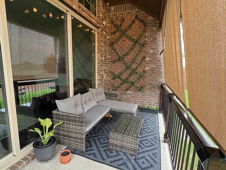 925 Baybrook Ln — Photo 24