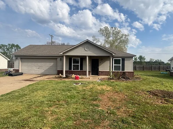 28 Cypress Ave, Clarksville, AR 72830