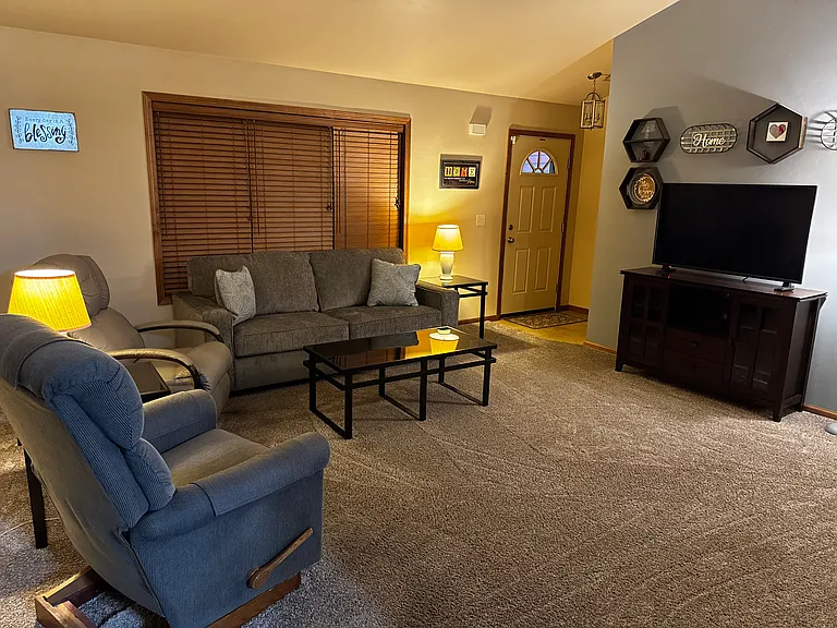 3955 Wright Cir — Photo 2