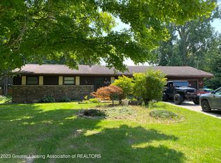 2555 Shattuck Rd, Saginaw, MI 48603