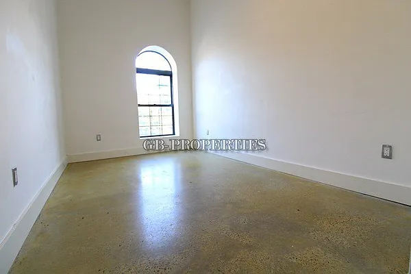 Rented by null | media 6