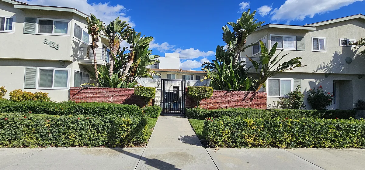 Building Photo - 8428 Amigo Ave #12