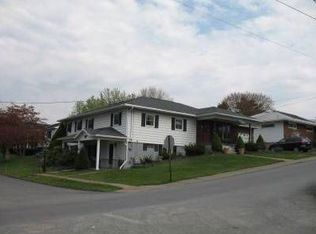 401 Corner St, Dunmore, PA 18512