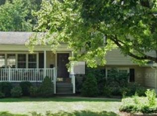 94 Vere Ter, Livingston, NJ 07039