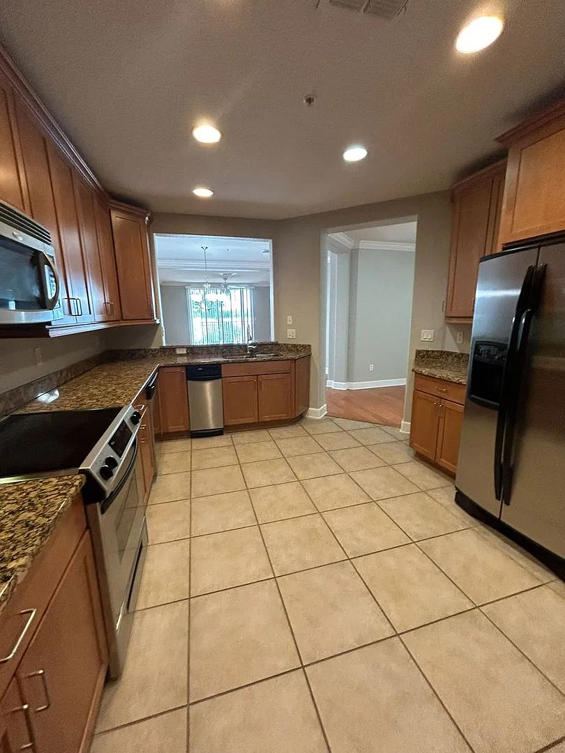 Toscana Blvd Unit 113 — Photo 4