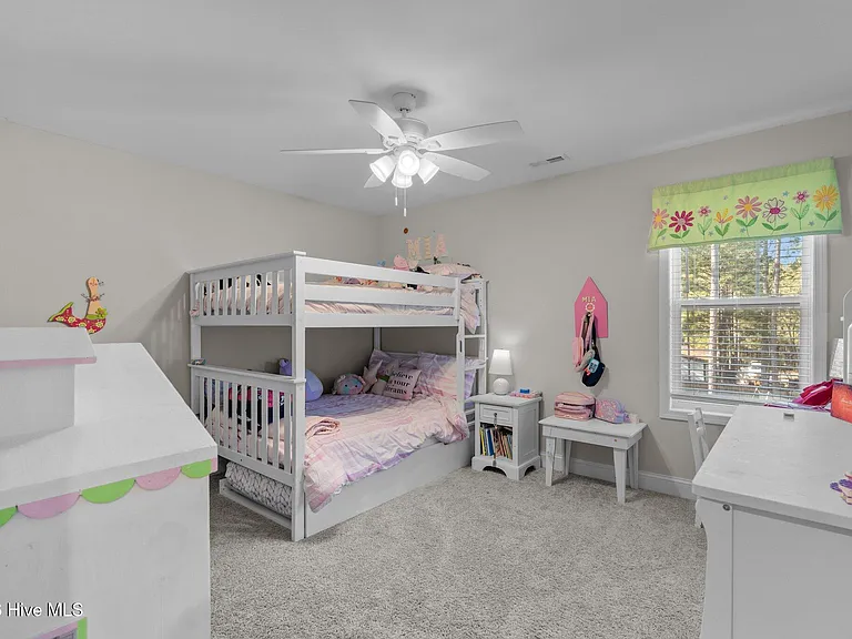 451 Gretchen Rd — Photo 36