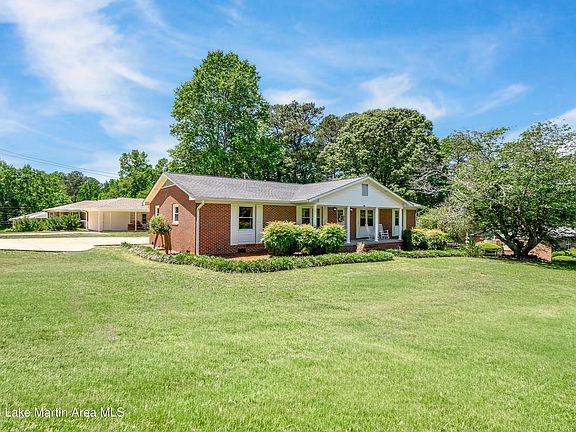 2nd image of 368 Fairlane Cir