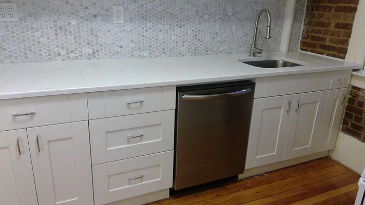 Rented by THOMAS F CAMPENNI CO | media 14