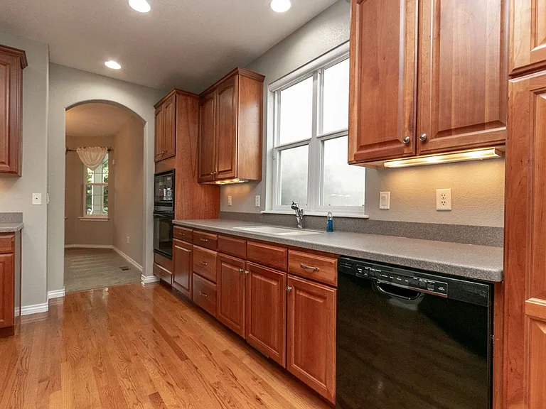 711 Windflower Dr — Photo 11