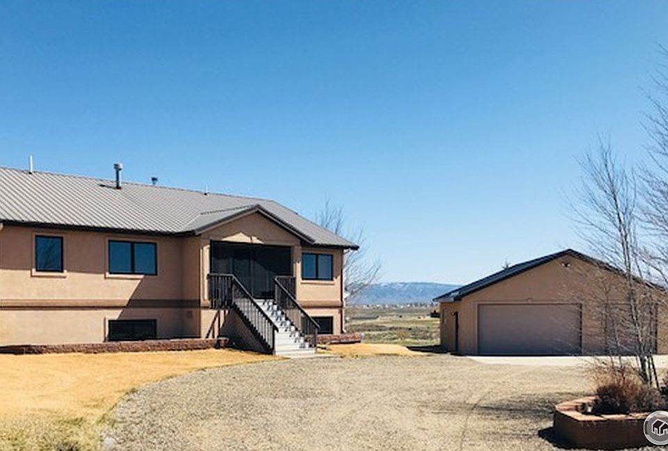 1st image of 301 Antelope Dr