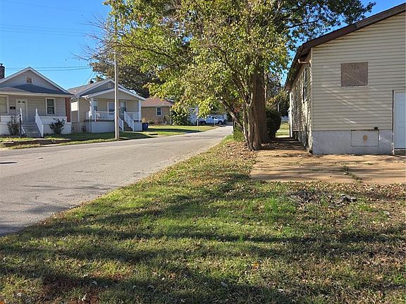 4th image of 1312 Wachtel Ave