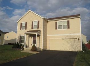 245 Prairie Ridge Dr, Minooka, IL 60447