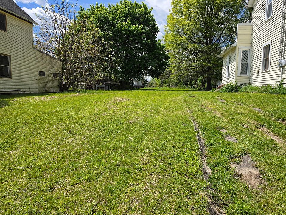 1st image of 495 Johns Ave