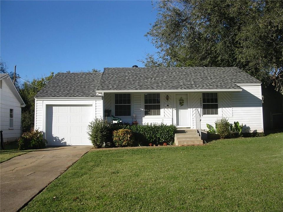 1st image of 4005 SE 25th St