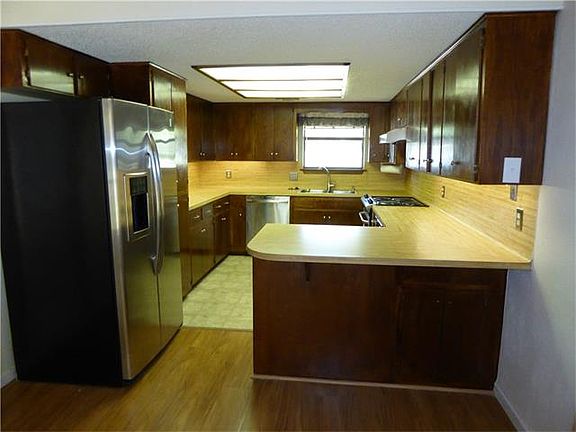 4th image of 3805 Oak Meadow Dr