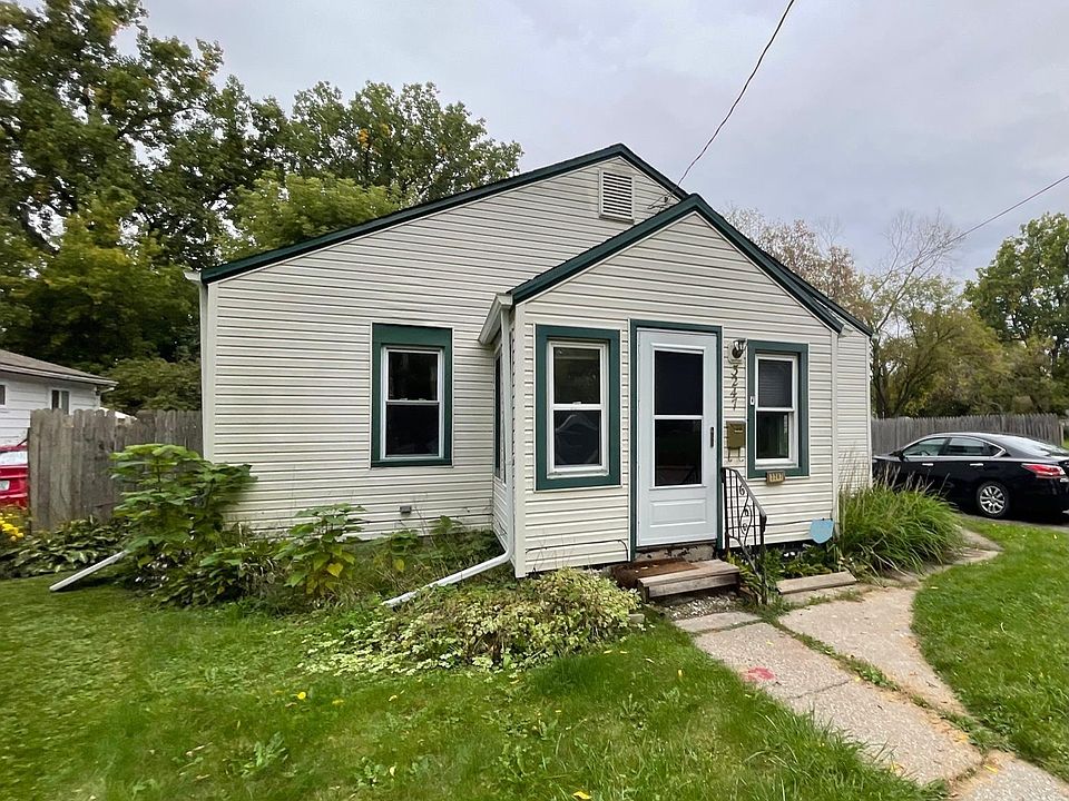 1st image of 3247 Prescott Ave