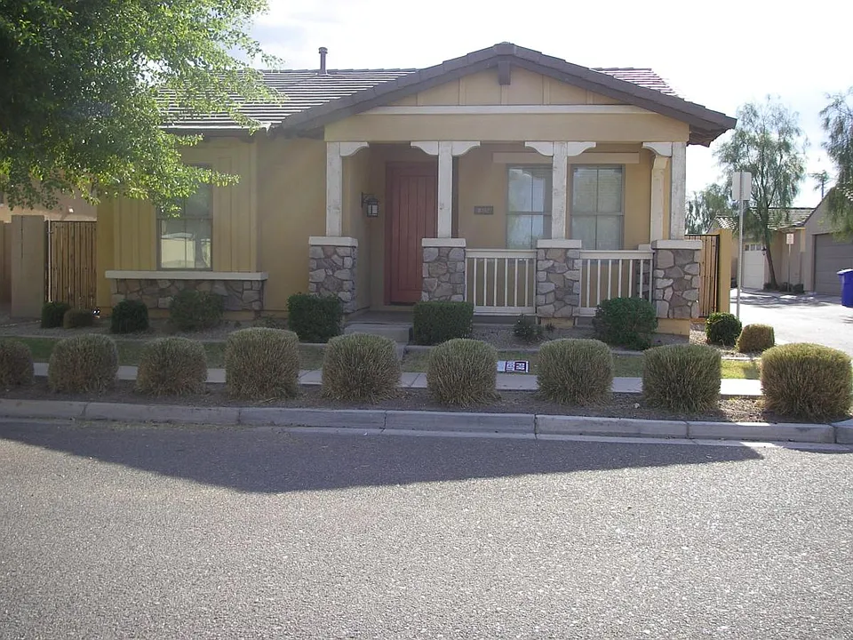 1304 S Los Gatos Ln