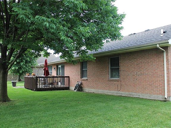 3rd image of 432 Armand Dr