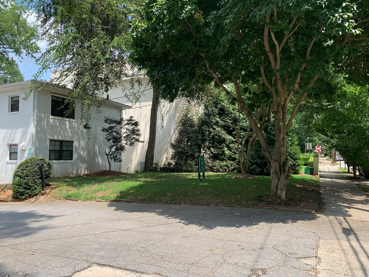 1 bed, 750 sqft, $1,795 — Photo 2