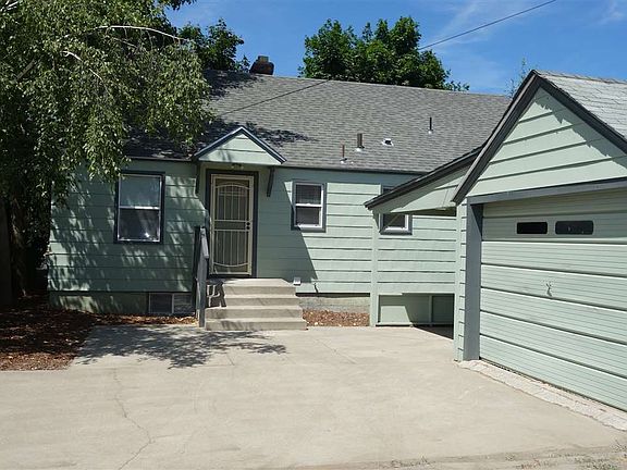 2nd image of 1024 E Wellesley Ave