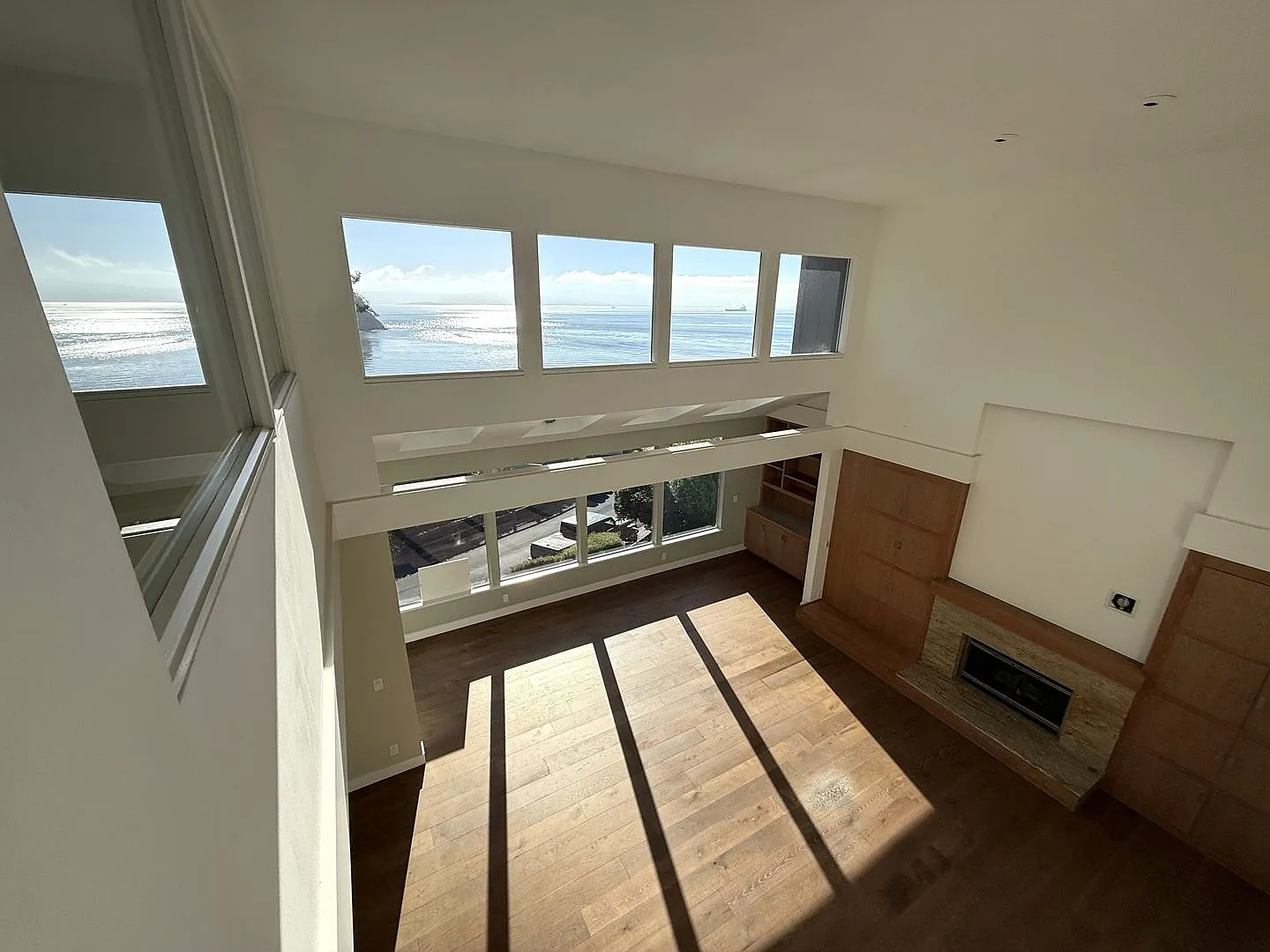 2485 Mar East St Duplex — Photo 2
