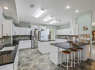 137 Lone Elm Rd, Waxahachie, TX 75167