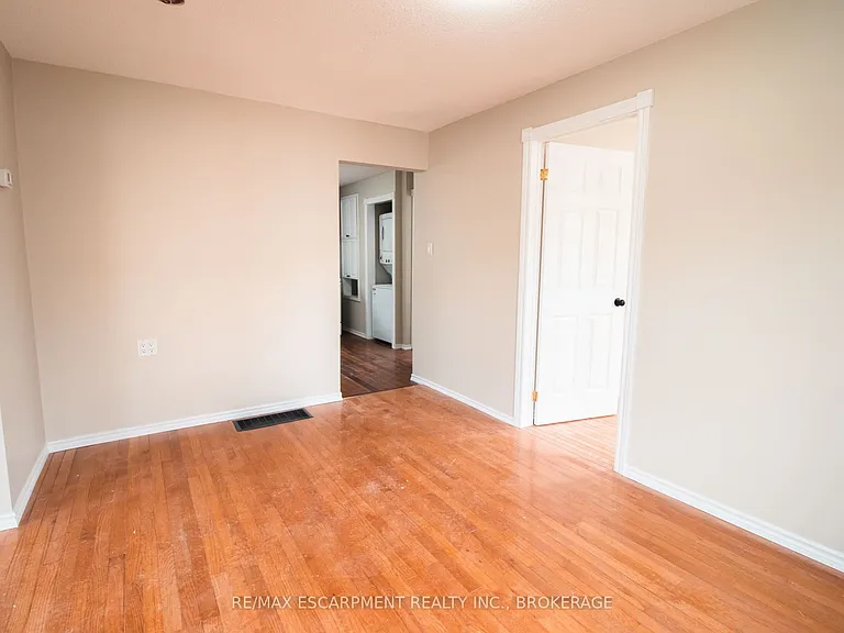 539 Woodlawn Rd #1 — Photo 7