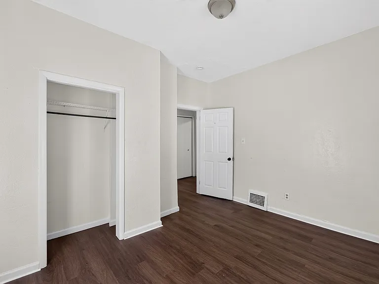 505 Brown St — Photo 16
