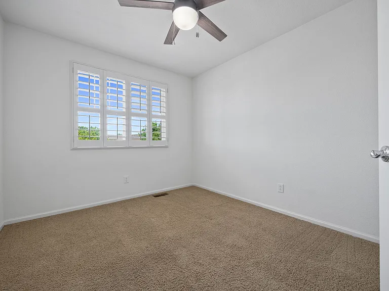 20396 E Columbia Pl — Photo 19