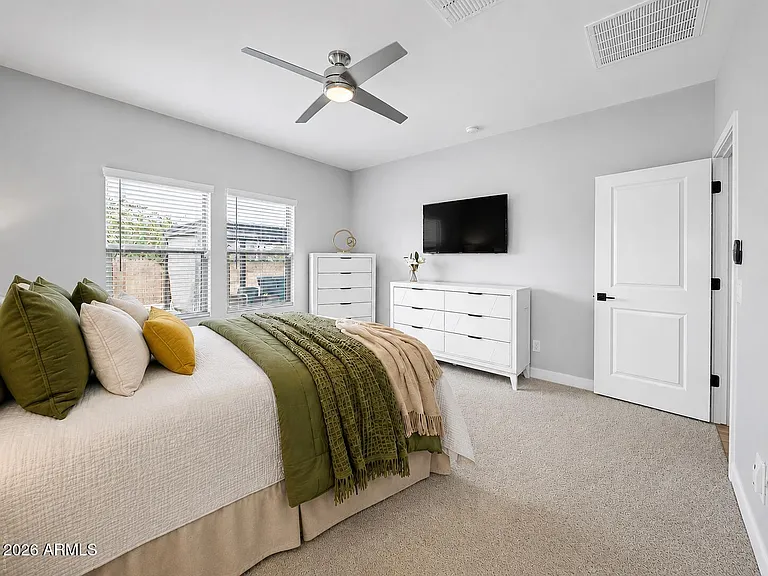 8620 W Hayward Ave — Photo 29