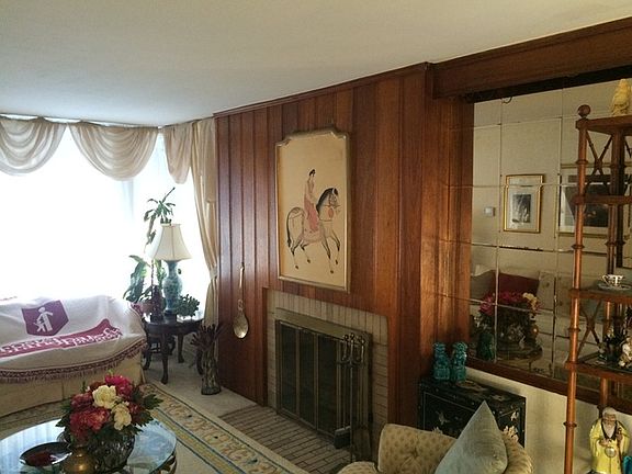 5th image of 8936 S Crandon Ave