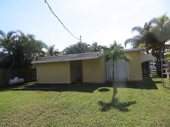 Spacious Fenced Back Yard