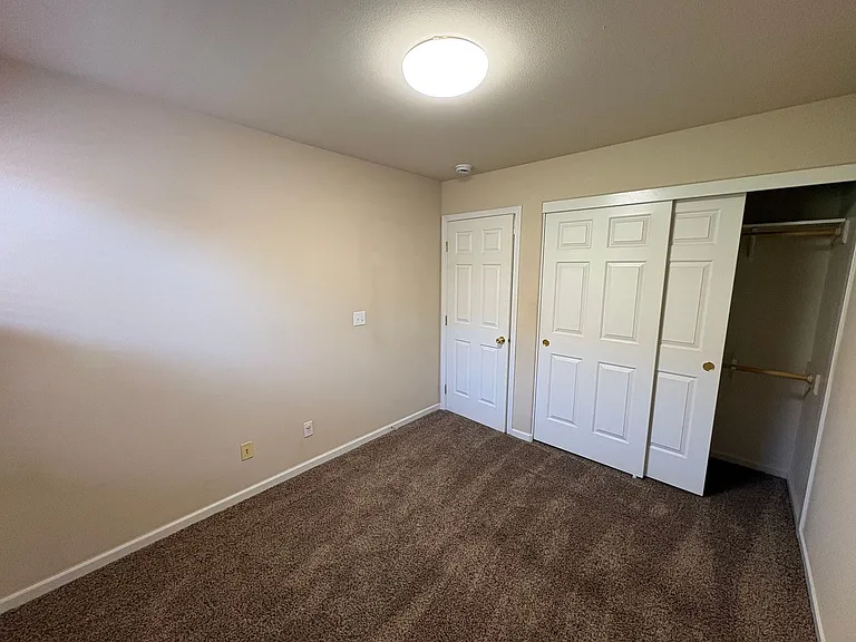 1422 E Mesa Ct — Photo 9