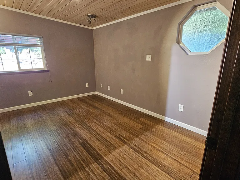 630 Robinhoods Holw — Photo 3