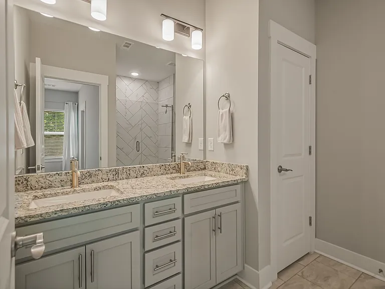 207 Stonecrest Cir — Photo 27