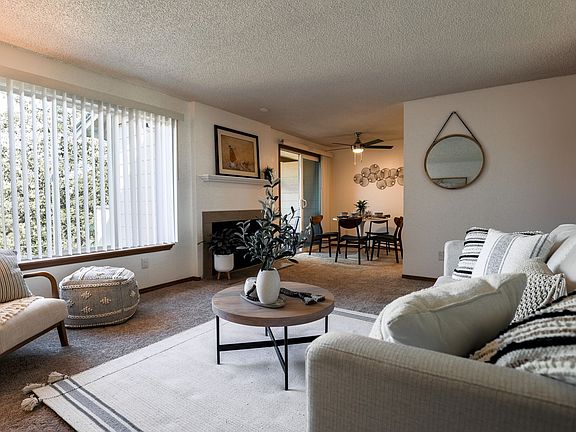 5th image of 2205 S 74th St #34