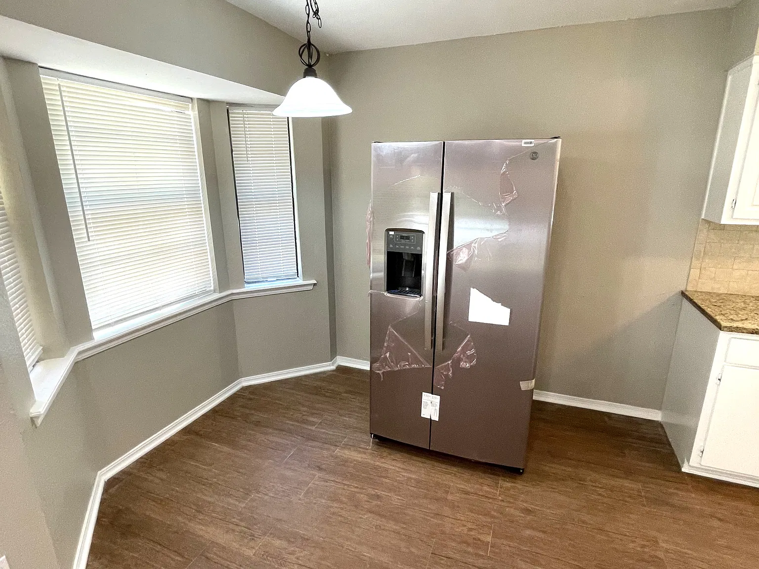 209 W Waco Pl — Photo 4