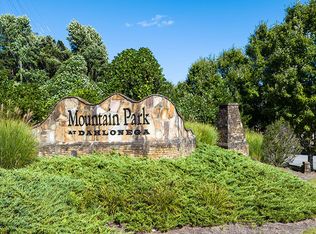 524 Stoneybrook Dr, Dahlonega, GA 30533