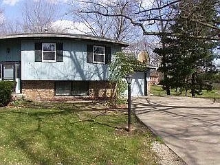 904 Penny Ln photo 1