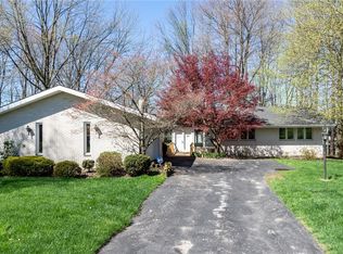 3970 E Meadow Ln, Beachwood, OH 44122