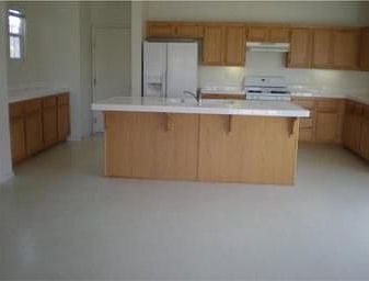 2nd image of 23386 Farnham Ln