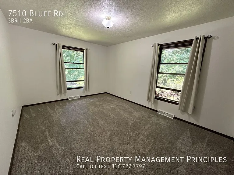 7510 Bluff Rd — Photo 8