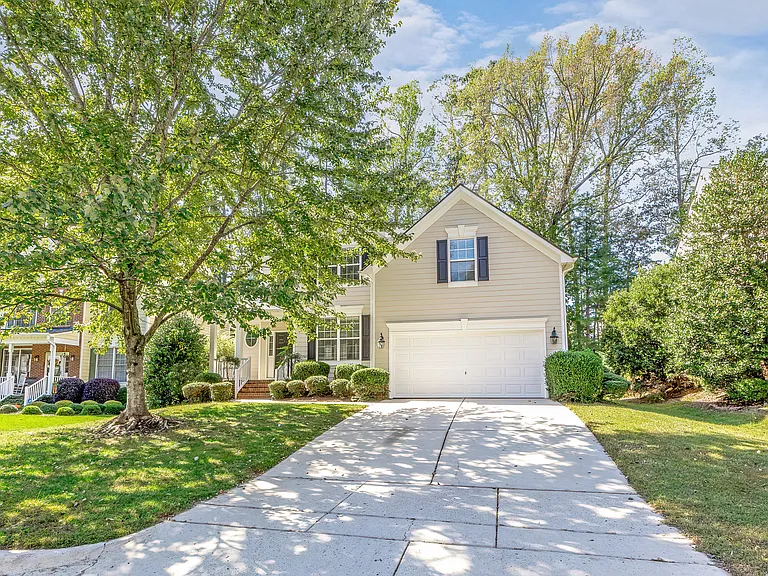 2103 Templeton Gap Dr — Photo 5