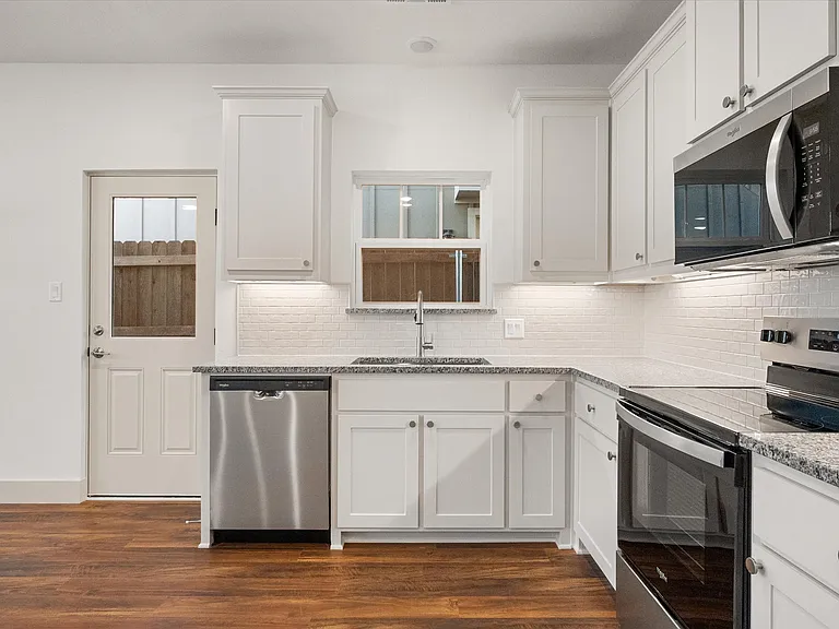 506 E Kimball St #1 — Photo 13